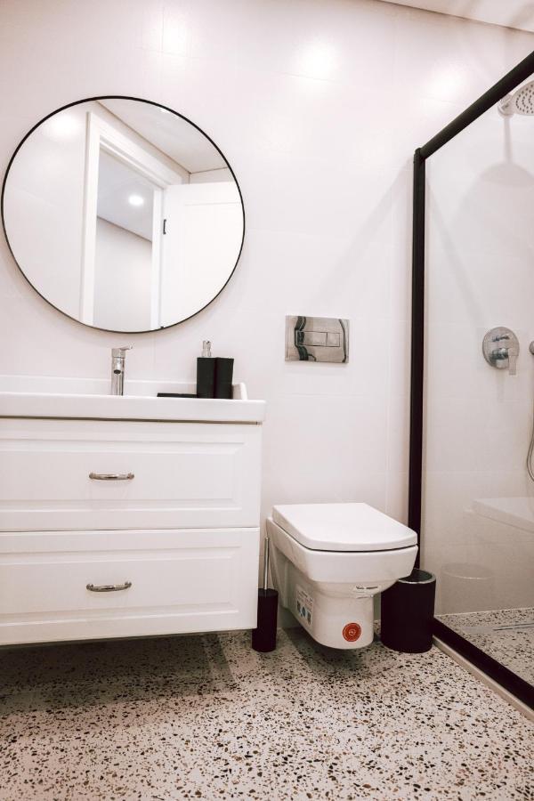 Bolahenk Suites Istanbul Bagian luar foto