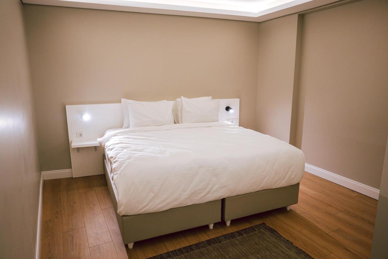 Bolahenk Suites Istanbul Bagian luar foto